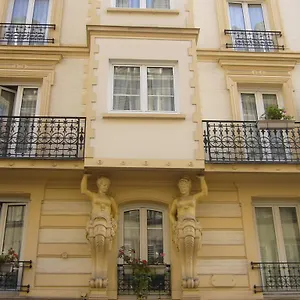 De Nemours 2*, Paris France