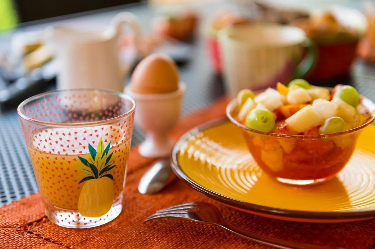 Mas Du Roc Bed & Breakfast Grasse