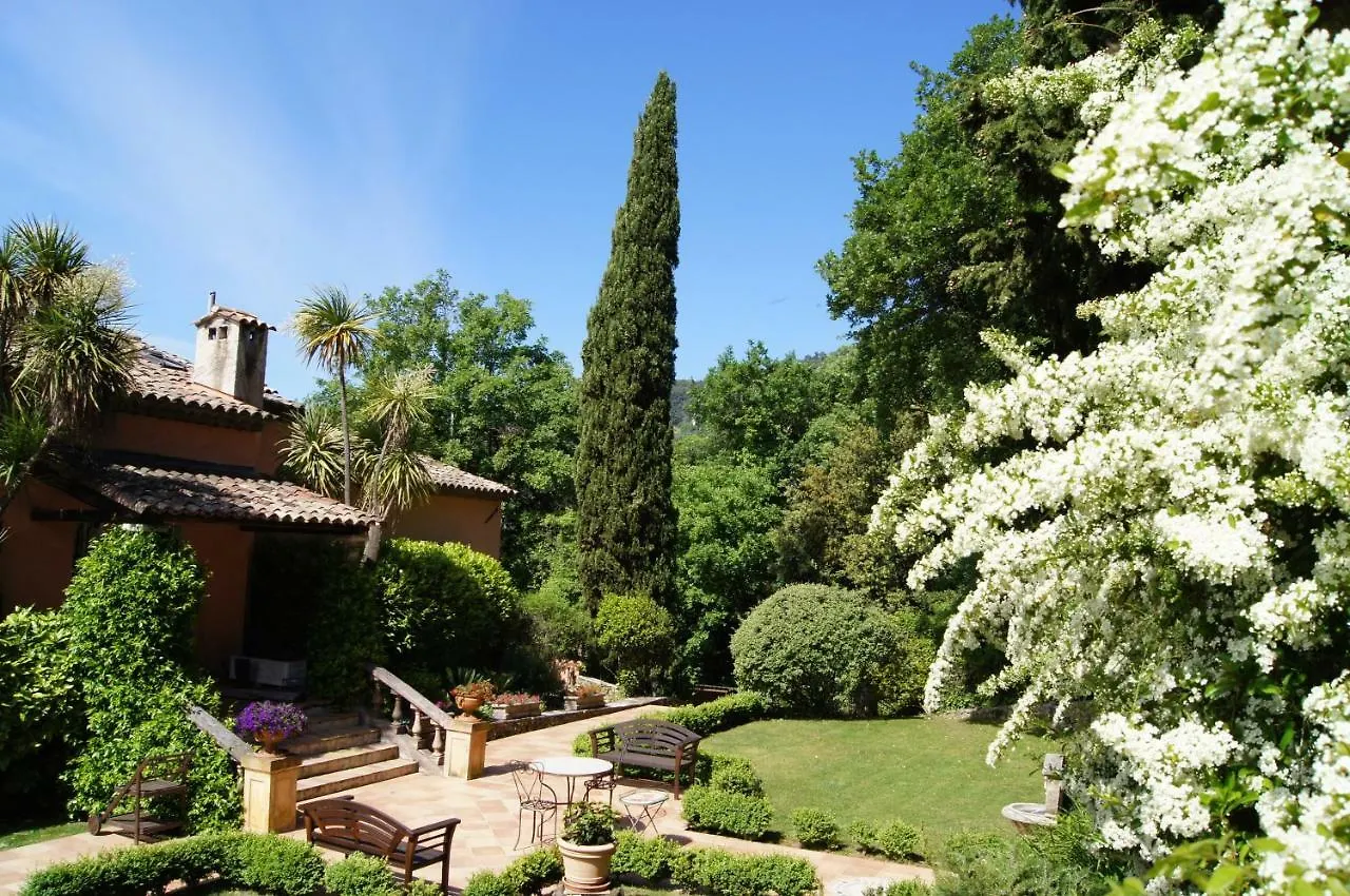 Mas Du Roc Bed & Breakfast Grasse